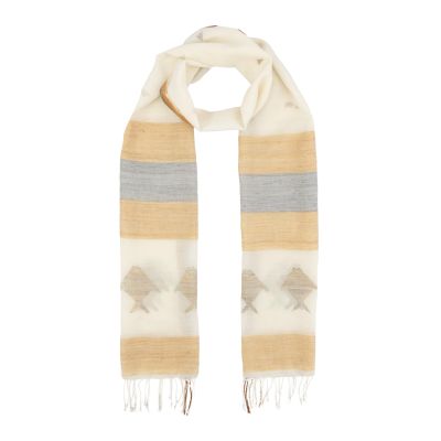 Schal aus Baumwolle in Creme mit Fisch-Motiv